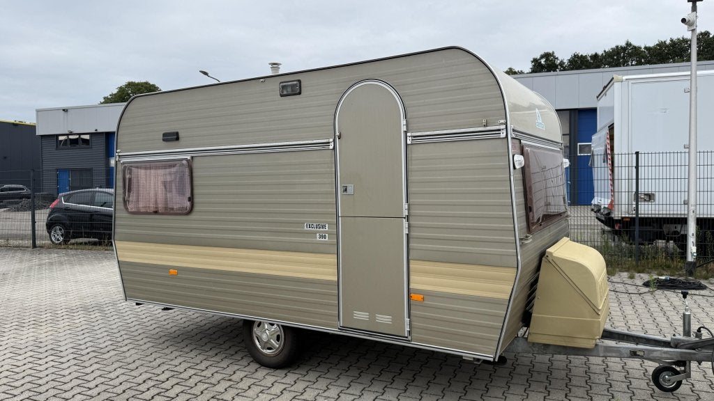 Chateau Exclusive 390 bouwjaar 1979 met voortent, Caravans en Kamperen, Caravans, Overige typen, Chateau, Rondzit, Bedrijf
