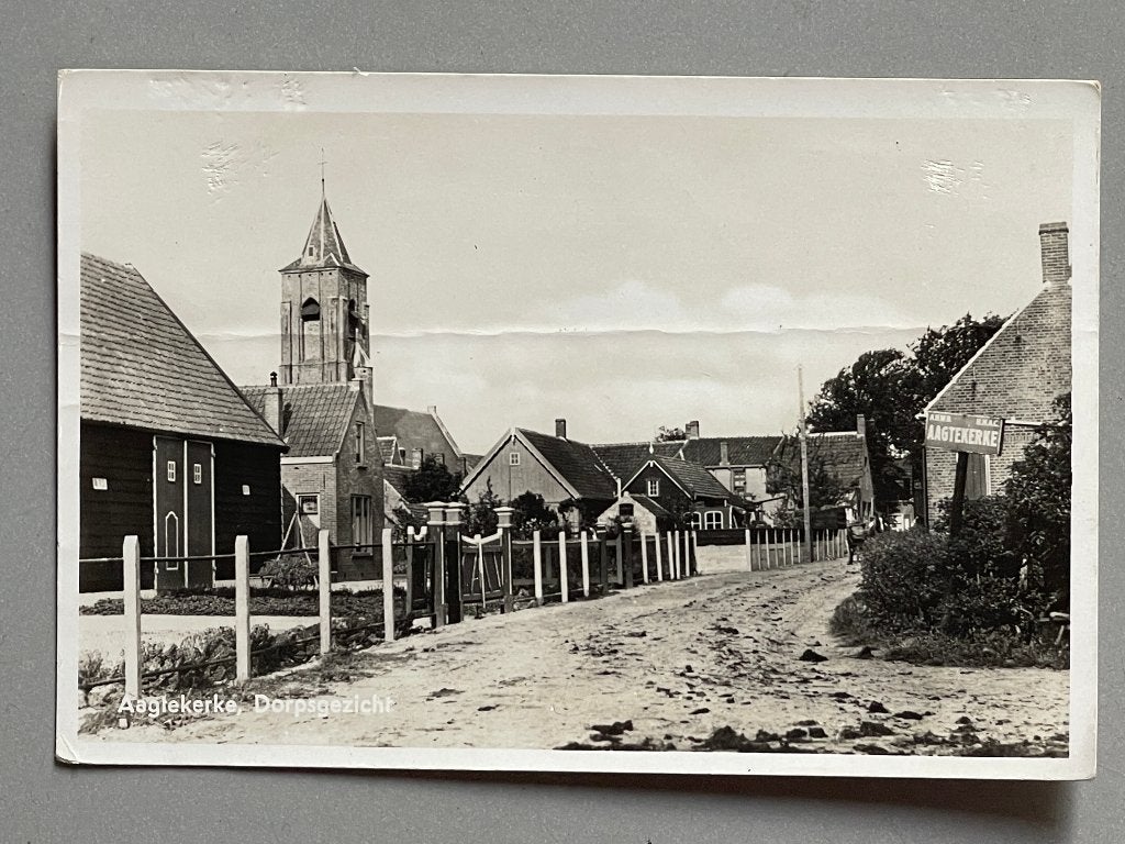 Ansichtkaart van Aagtekerke (Zeeland) jaren 30