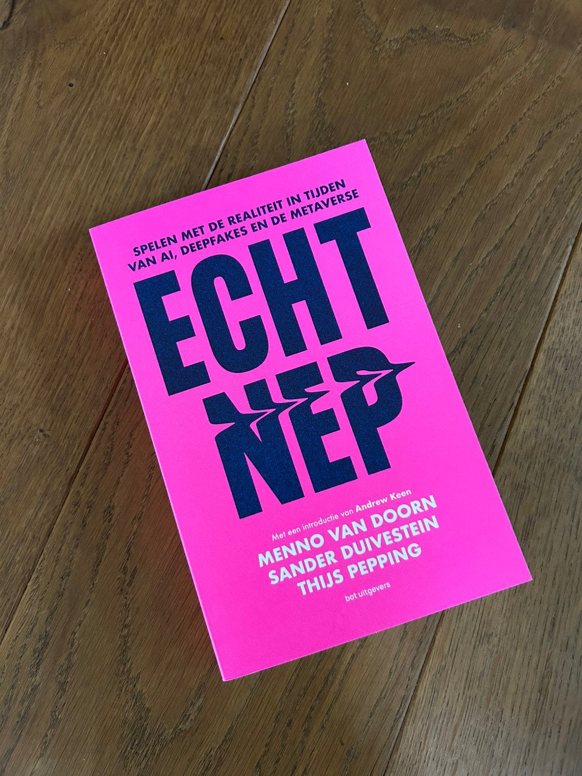 Menno Van Doorn - Echt nep, Menno Van Doorn; Thijs Pepping; Sander Duivestein, Ophalen of Verzenden, Zo goed als nieuw, Nederland