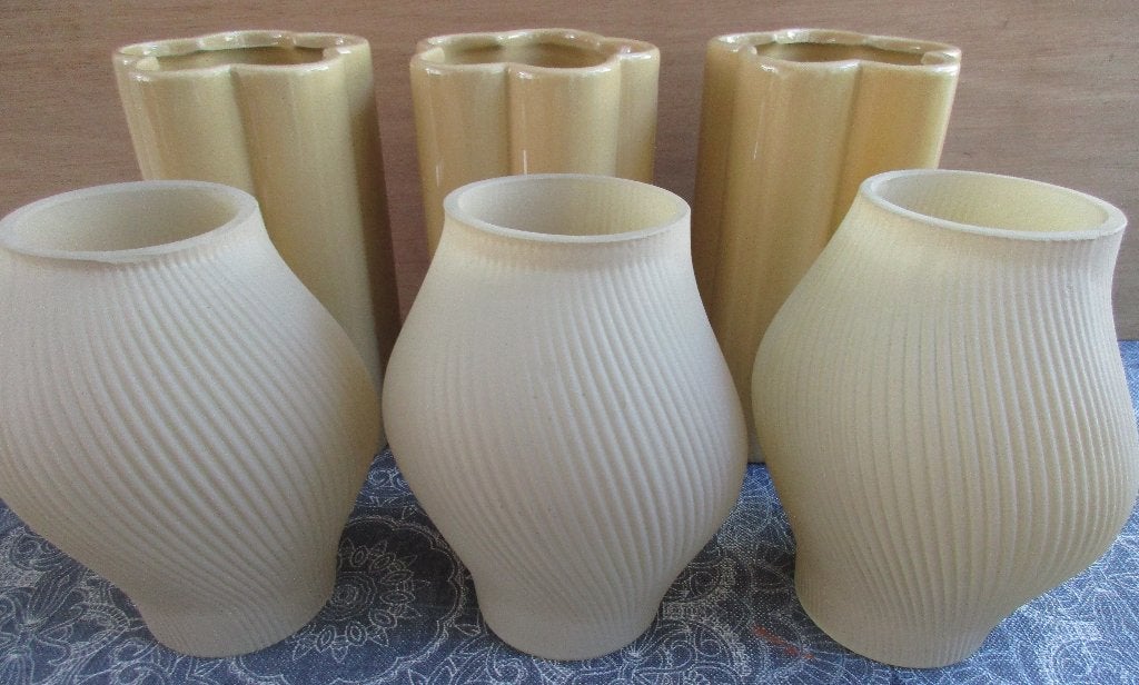 beige vaas klavervormig / beige geribbelde vaas / schaaltje, Ophalen of Verzenden, Nieuw, Beige, 18 cm
