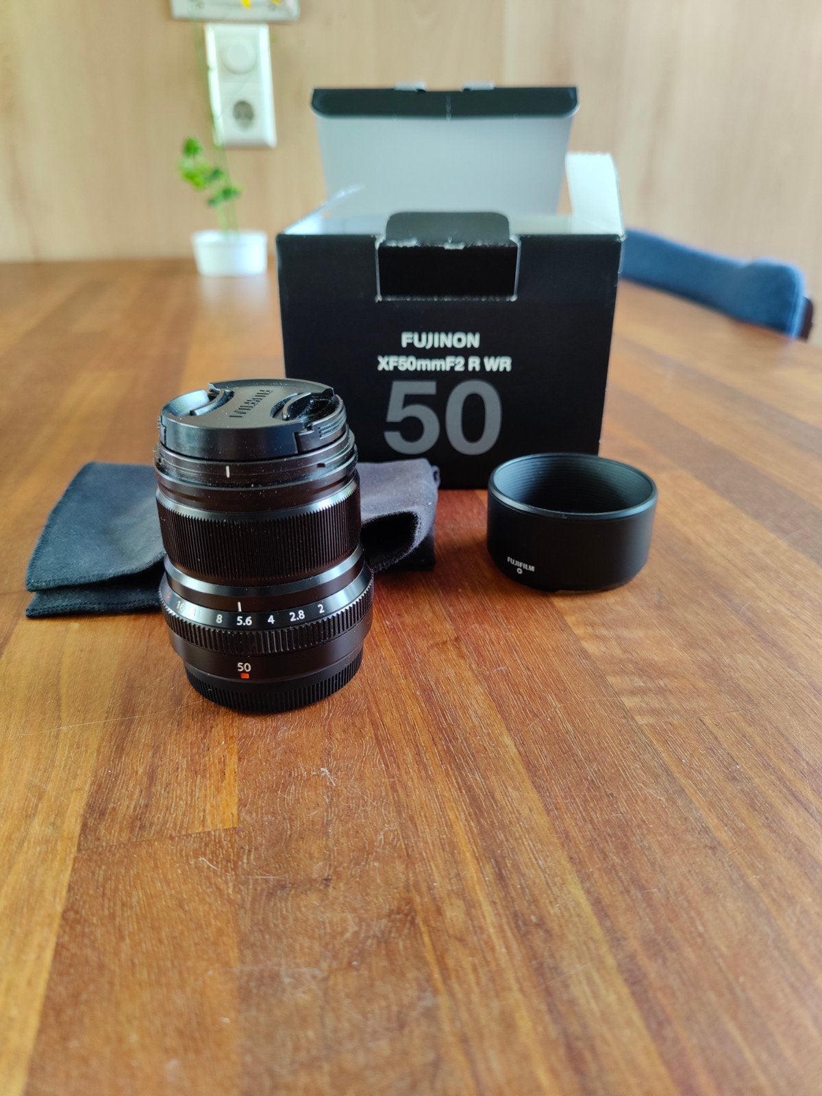 Fujifilm FUJINON XF 50mm F2 R WR, Audio, Tv en Foto, Ophalen of Verzenden, Zo goed als nieuw, Standaardlens