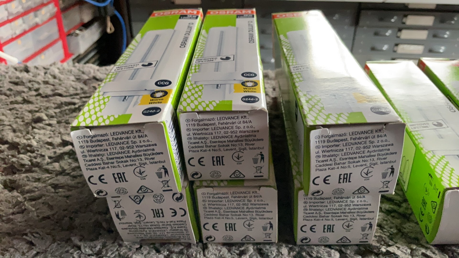 OSRAM DULUX D 18W G24d-2 Warm Wit Spaarlamp, Wit, Osram, Nieuw, Ophalen of Verzenden