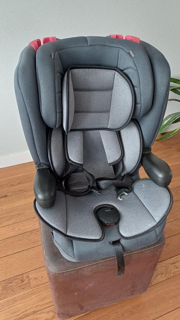 Autostoel 9-36 kg - Comfortabel en Veilig, Gebruikt, Zijbescherming, 9 t/m 36 kg, Isofix