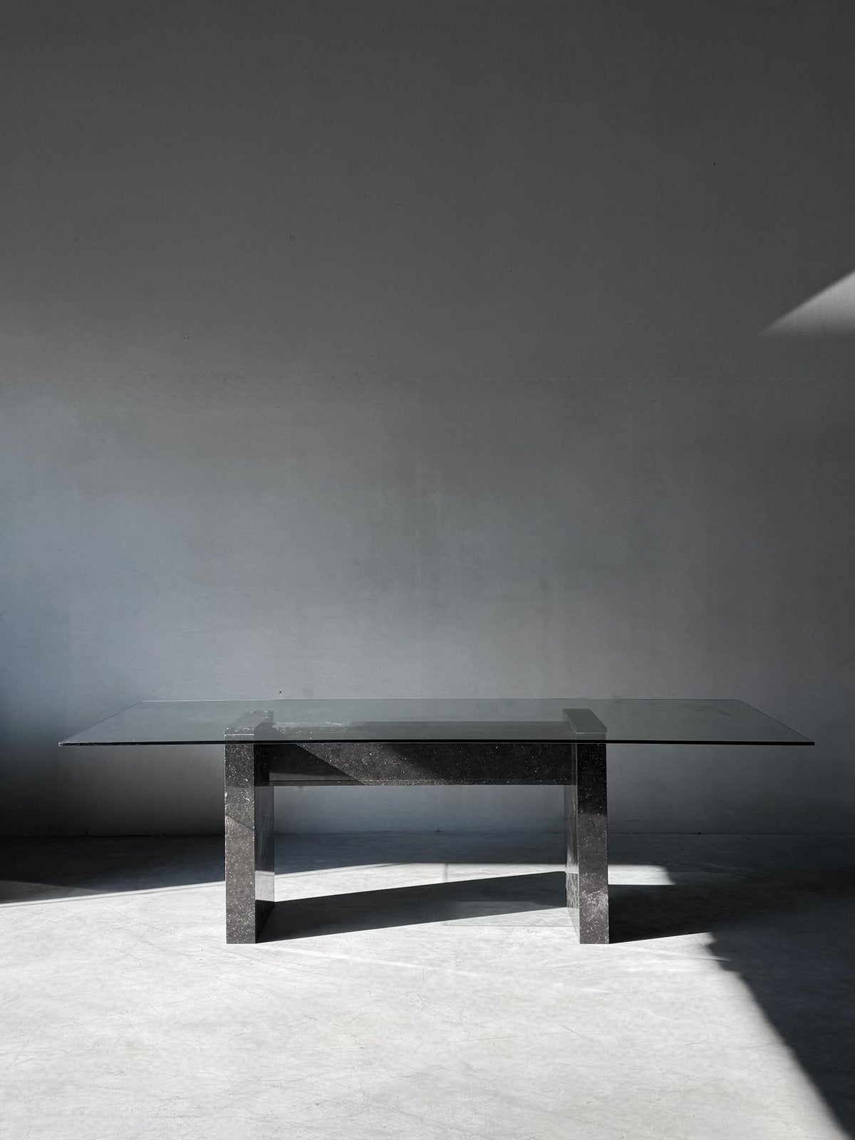 Vintage marmeren eettafel, brutalist stijl, zeldzaam ontwerp, Ophalen, 50 tot 100 cm, Zo goed als nieuw, Minder dan 100 cm