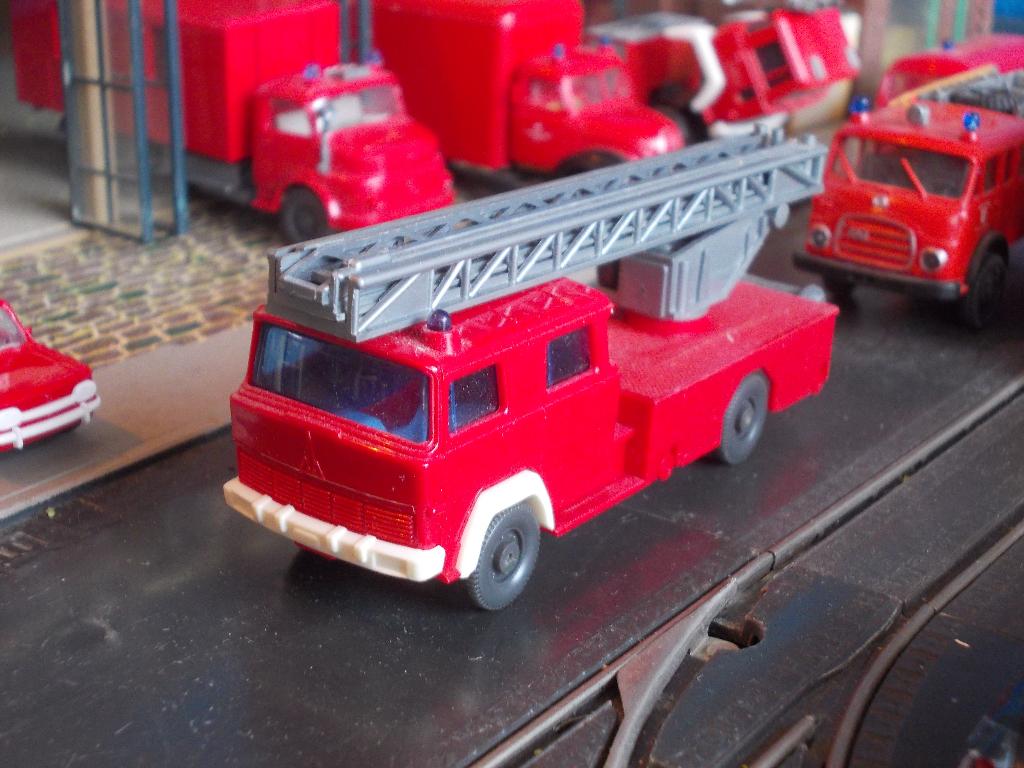 Magirus Deutz D ladderwagen - Wiking Brandweer origineel, Ophalen of Verzenden, Zo goed als nieuw, Bus of Vrachtwagen, Wiking