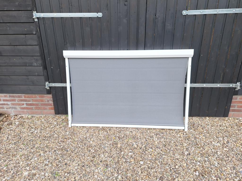 Verano Screen Zonwering - Grijs, Ophalen, Gebruikt, Minder dan 250 cm, Minder dan 150 cm