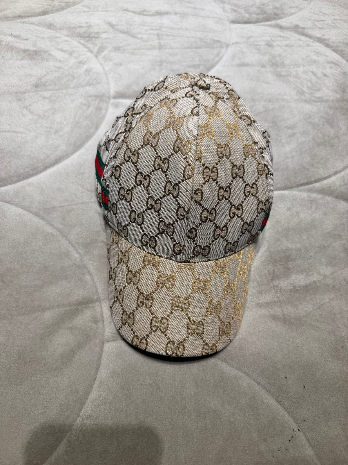 Gucci Pet met GG-patroon en Webstreep, Ophalen of Verzenden, Zo goed als nieuw, One size fits all, Pet