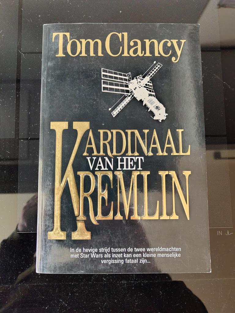 Tom Clancy: Kardinaal van het Kremlin (paperback)., Ophalen of Verzenden, Gelezen