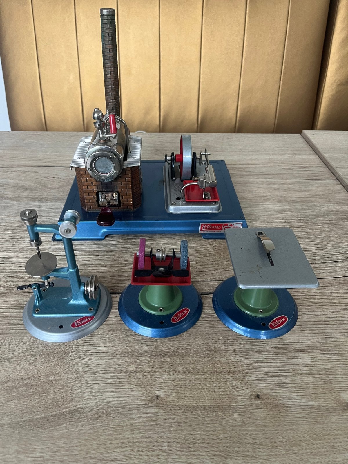 Wilesco Stoommachine D8 met 3 Aandrijfmodellen en Dozen, Hobby en Vrije tijd, Overige merken, Gebruikt, Ophalen of Verzenden, Groter dan 1:32