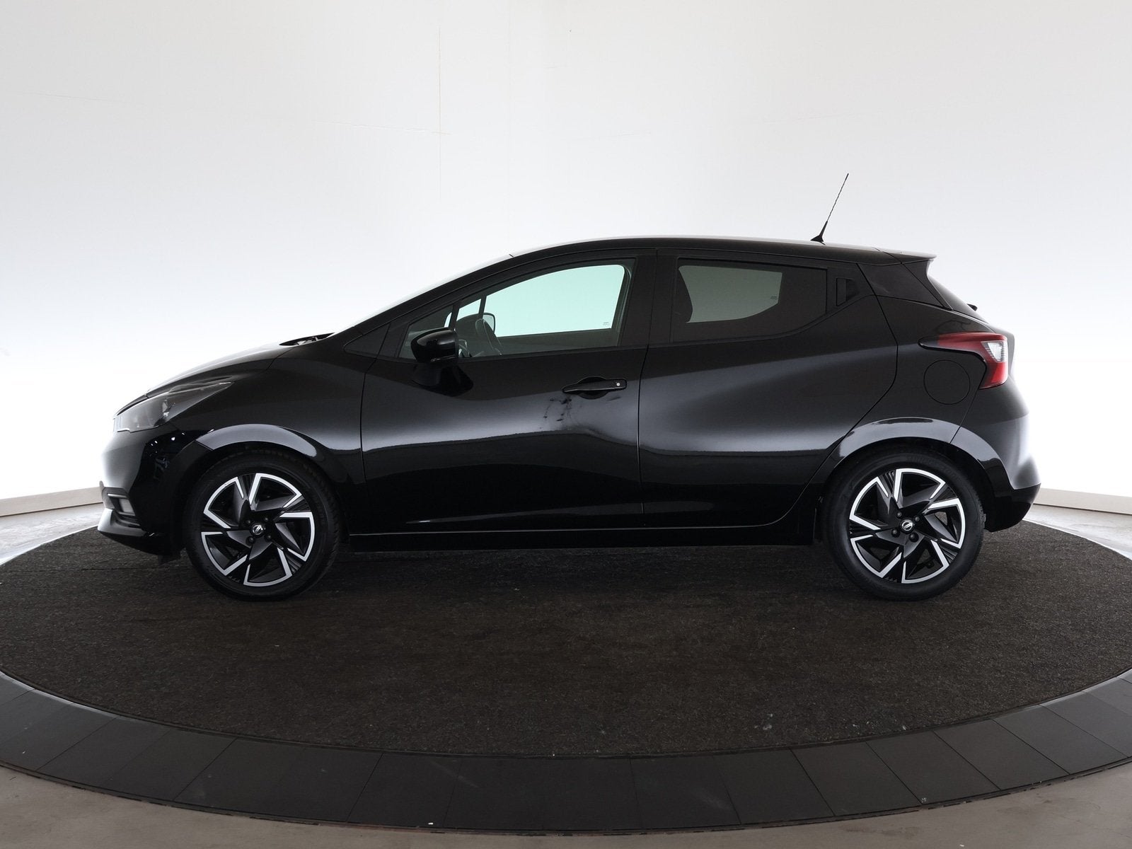 Nissan Micra 1.0 IG-T Tekna | Trekhaak | (bj 2021), Voorwielaandrijving, Stof, Zwart, Origineel Nederlands