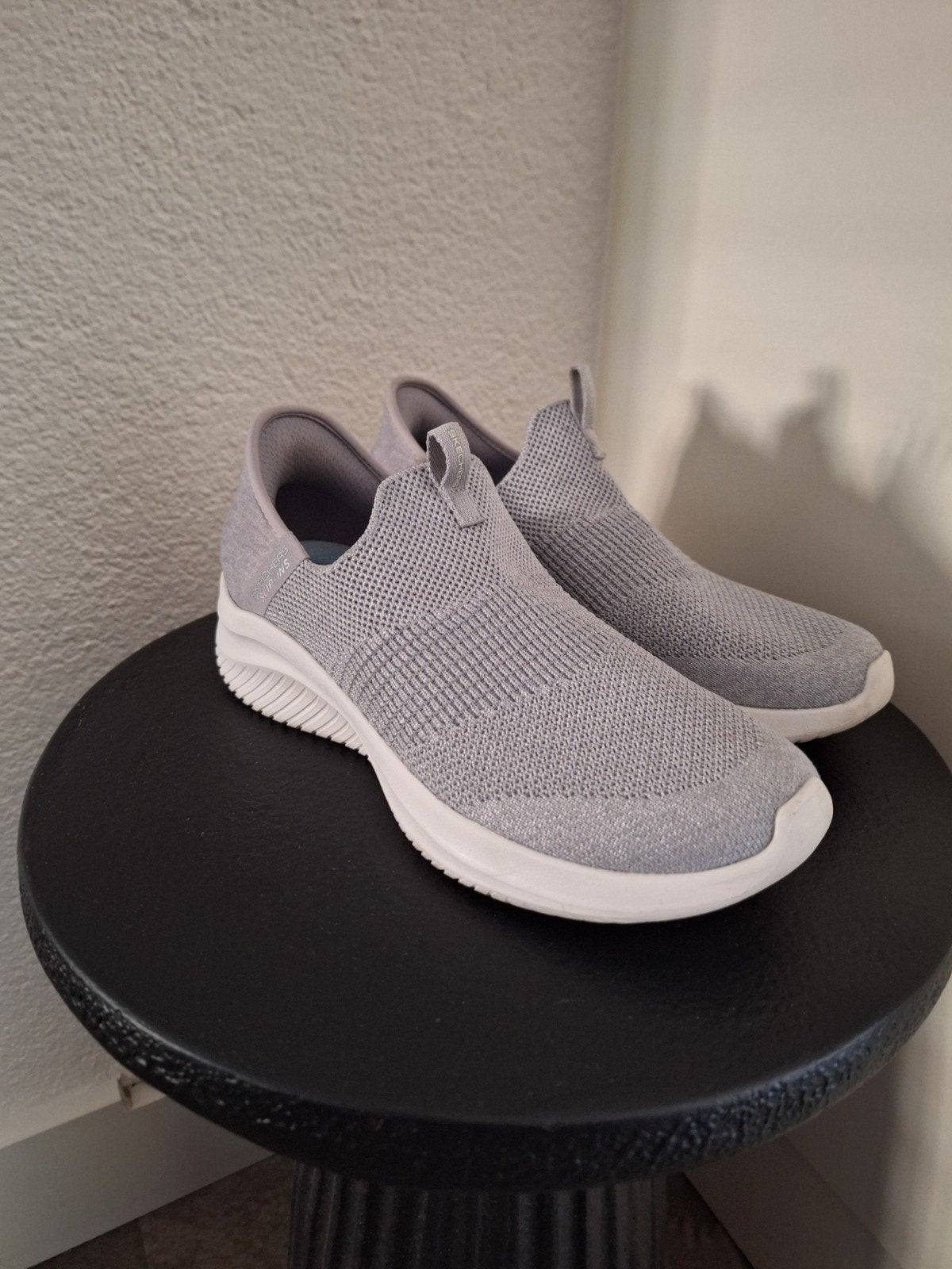 Slip-Ins SKECHERS., Ophalen of Verzenden, Zo goed als nieuw, Grijs, Sneakers of Gympen