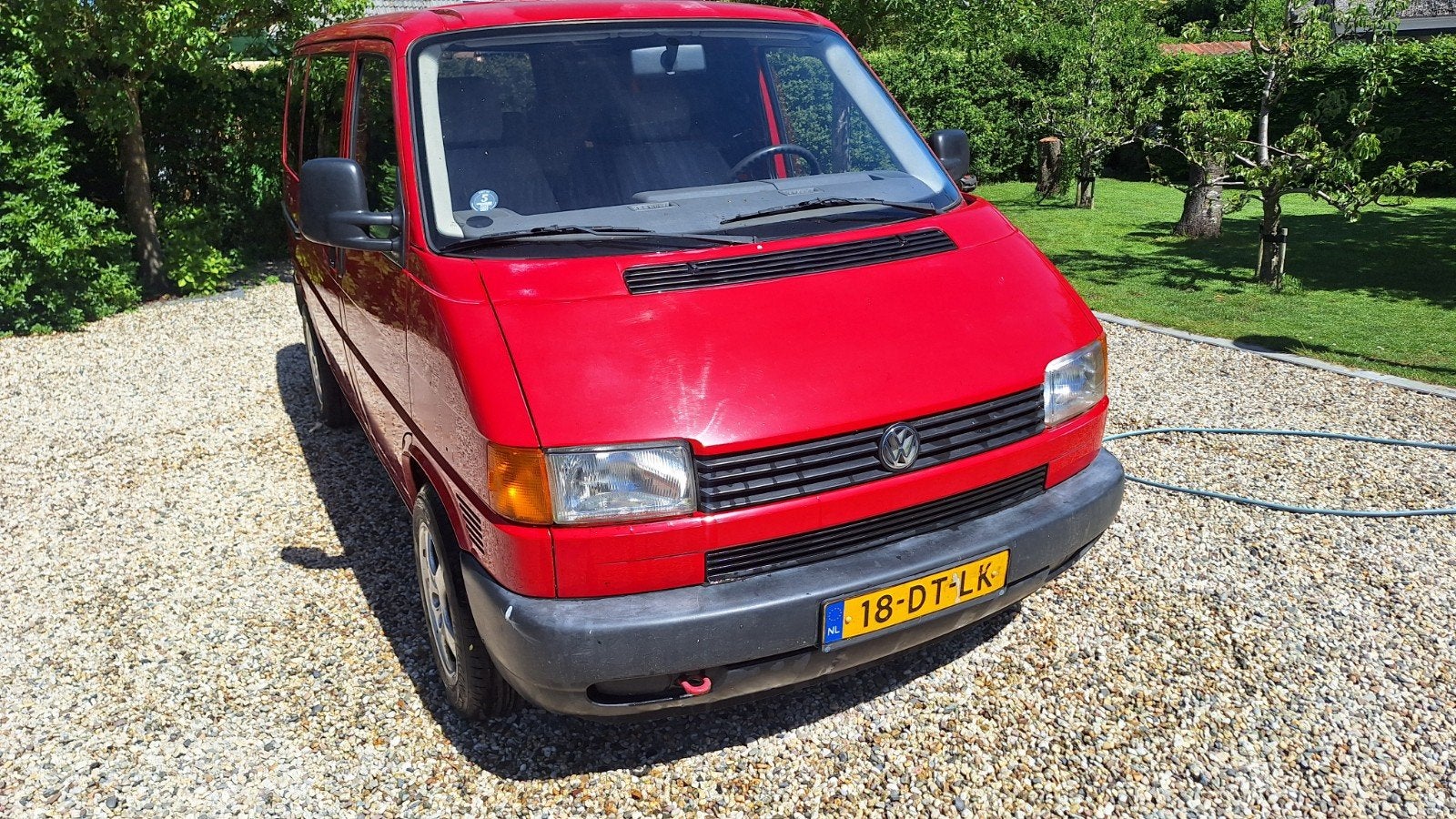 VW transporter kombi 1.9 td  uit 2000, Auto's, Stof, Particulier, Te koop, Rood
