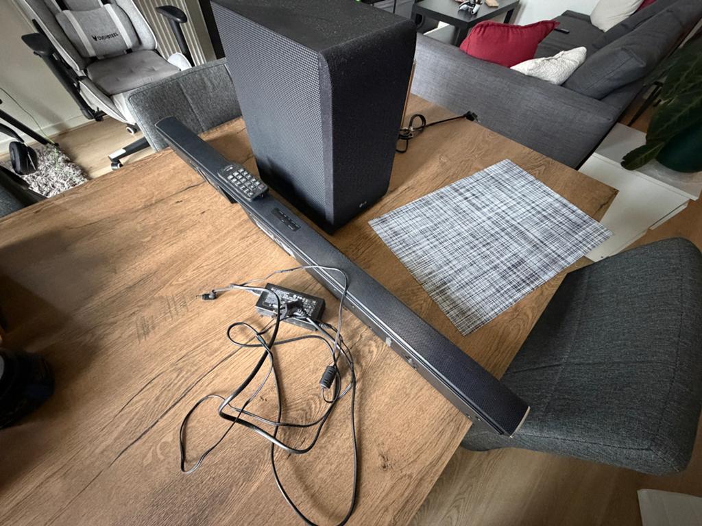 LG SJ4 Soundbar met Wireless Subwoofer, Audio, Tv en Foto, Soundbars, Ophalen, Bluetooth, Zo goed als nieuw