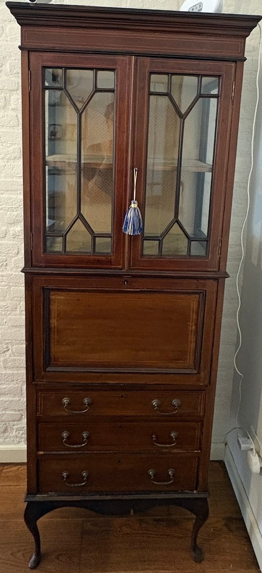 Antieke secretair vitrinekast, Ophalen