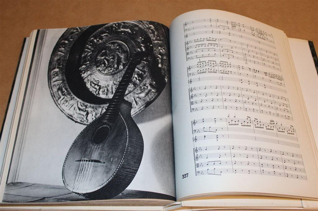 Vintage Boek Poolse Muziek [1966] — Selectie XII-XVIII Eeuw, Boeken, Ophalen of Verzenden, Gelezen, Artiest