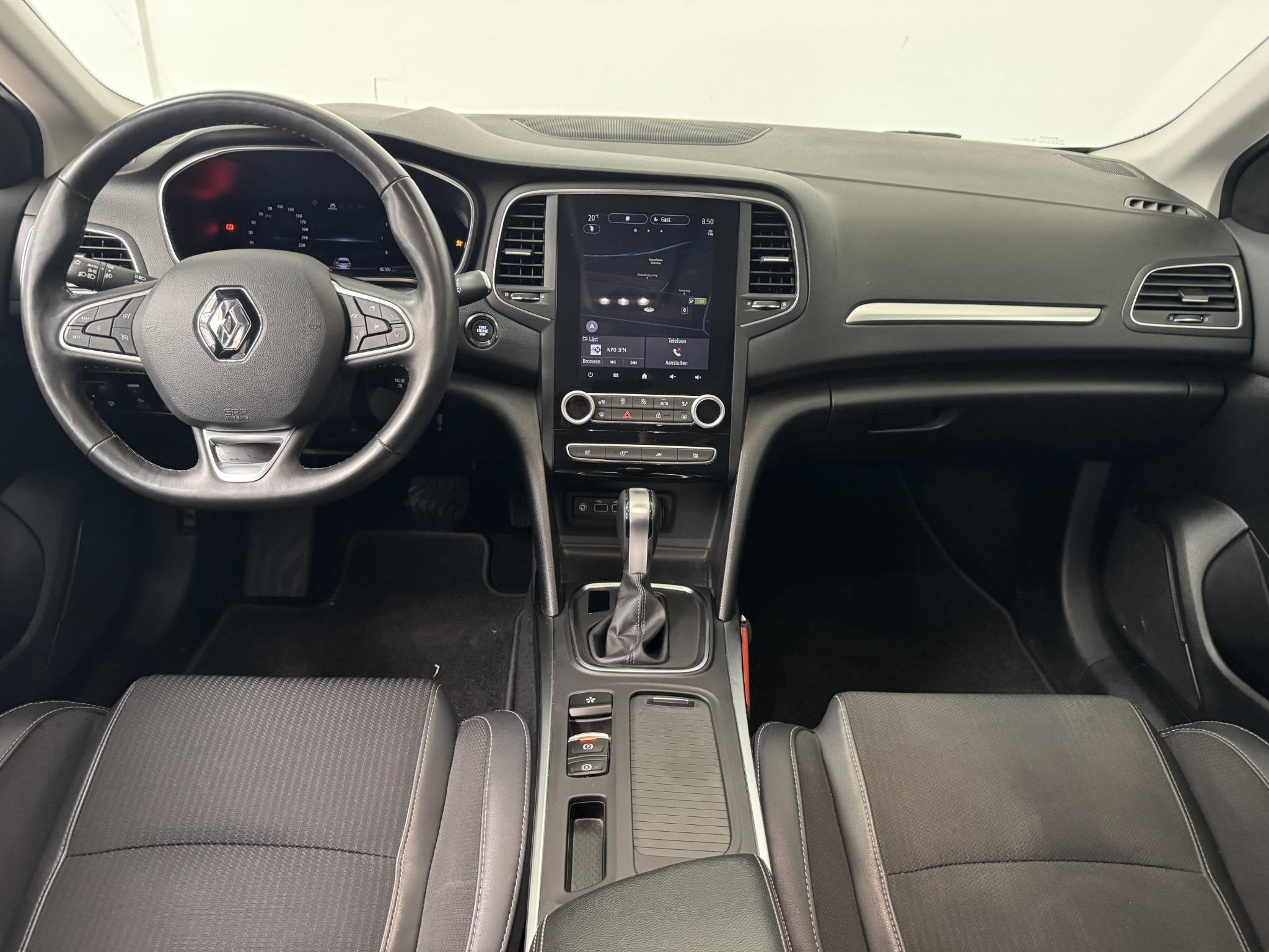 Renault Mégane Estate 1.3 TCe 140 Techno | Stoelverwarming, Auto's, Stof, Gebruikt, 4 cilinders, Met garantie (alle)