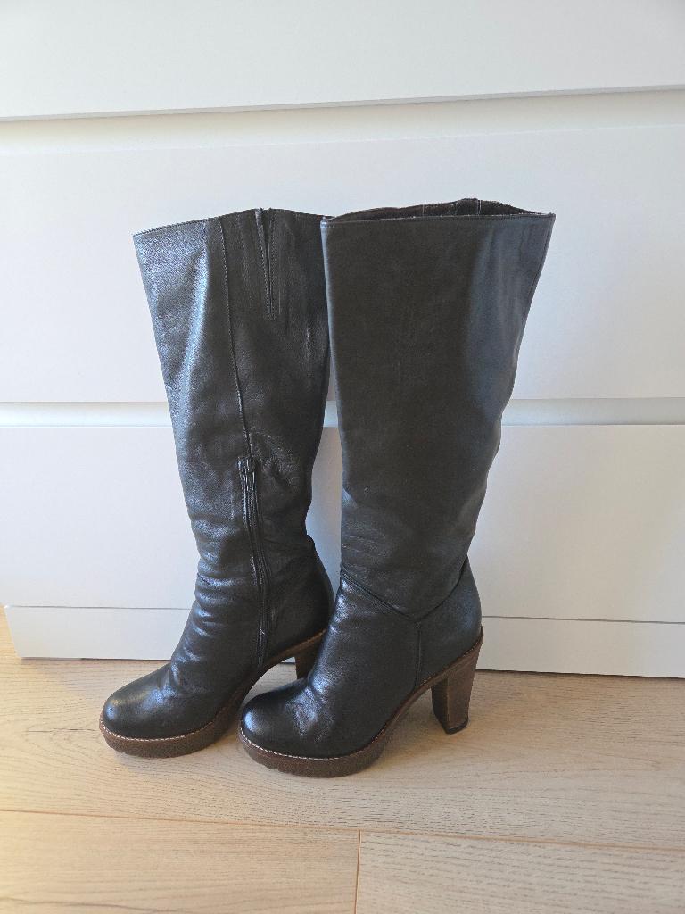 Minelli boots, Hoge laarzen, Zwart, Ophalen of Verzenden, Zo goed als nieuw