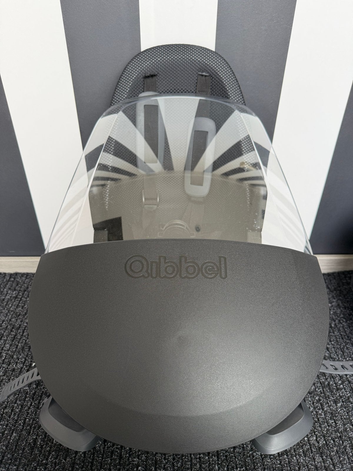 Qibbel Air voorzitje, midnight black, z.g.a.n., Fietsen en Brommers, Ophalen, Voetsteuntjes, 0 t/m 18 kg, Voorzitje