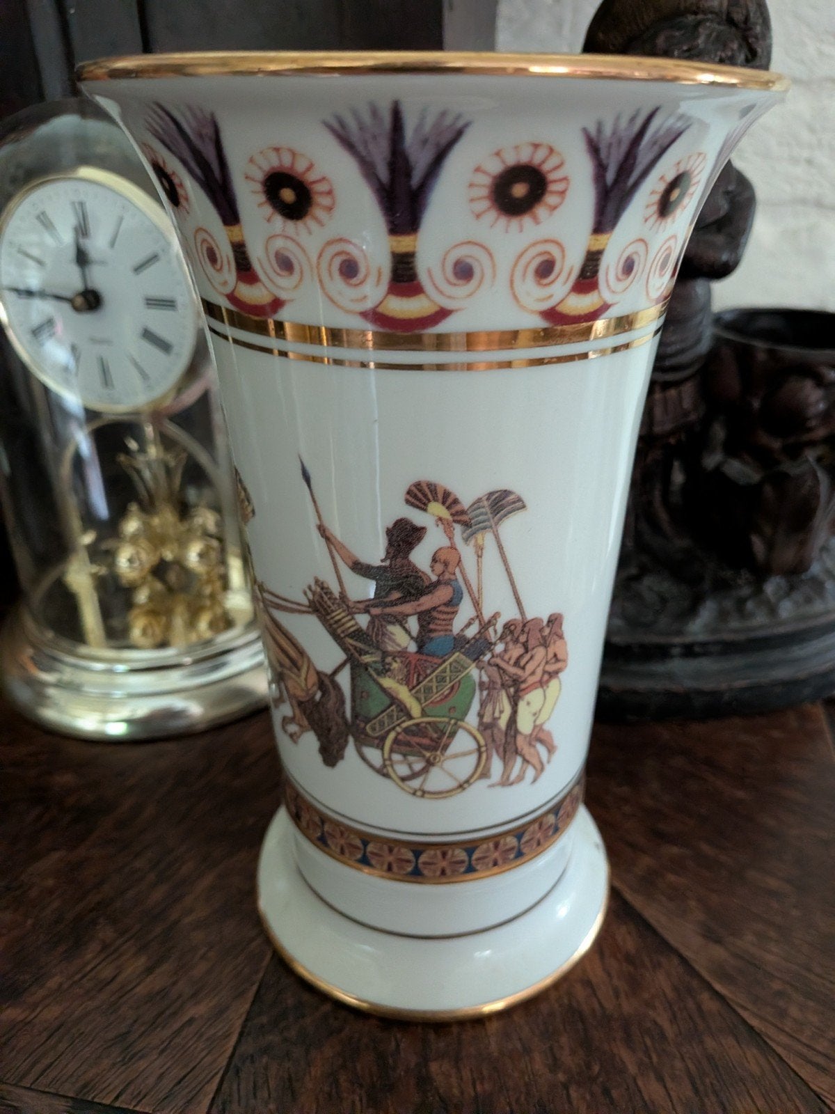 Antieke Egyptische Stijl Vaas met Gouden Accenten, Ophalen of Verzenden