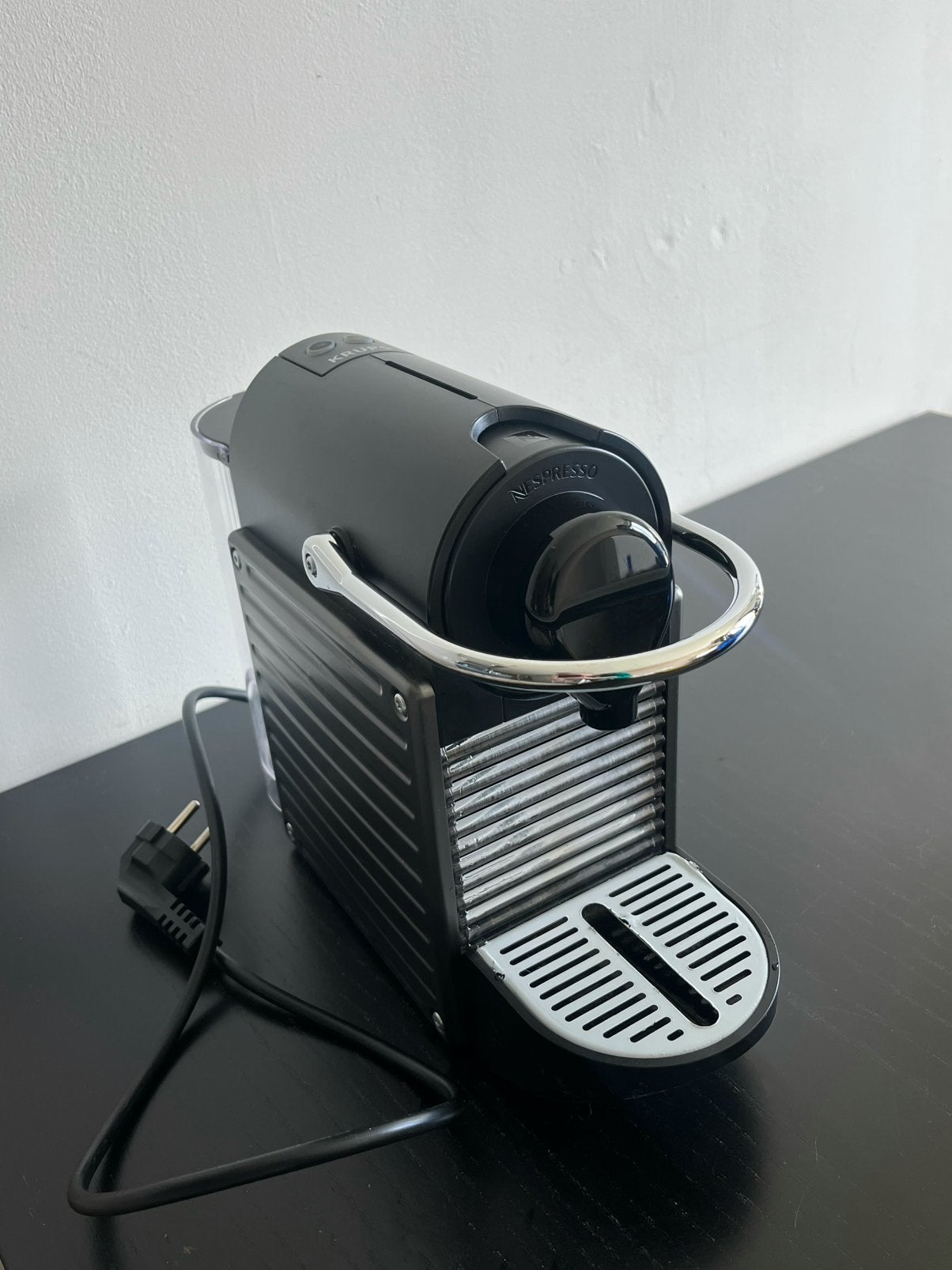 Nespresso Krups XN304 koffiezetapparaat, Ophalen, Zo goed als nieuw, Koffiemachine