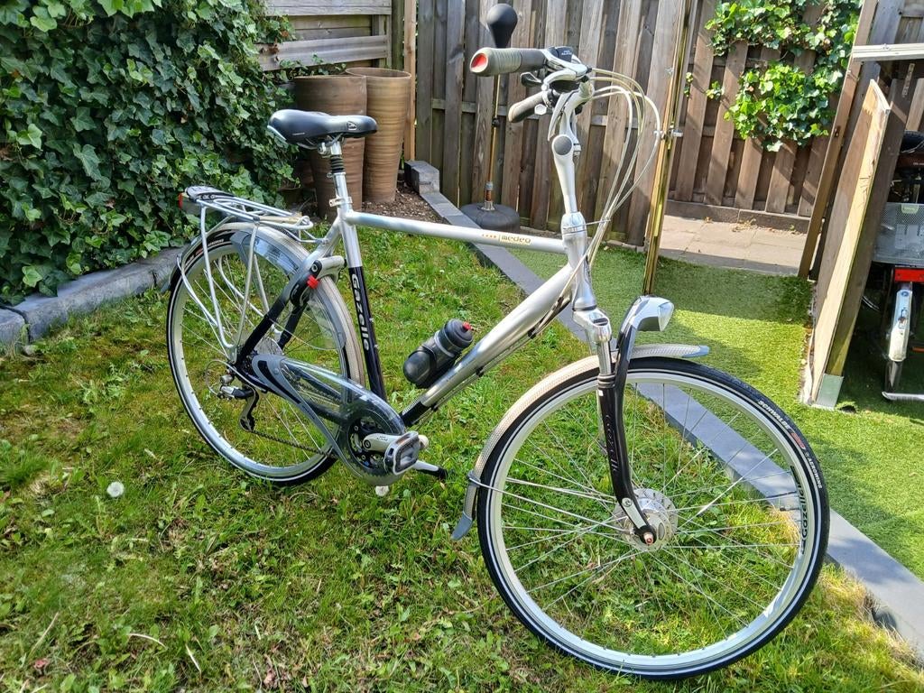 Prachtige Gazelle Medeo hybride line, Ophalen, Versnellingen, Zo goed als nieuw, 57 tot 61 cm