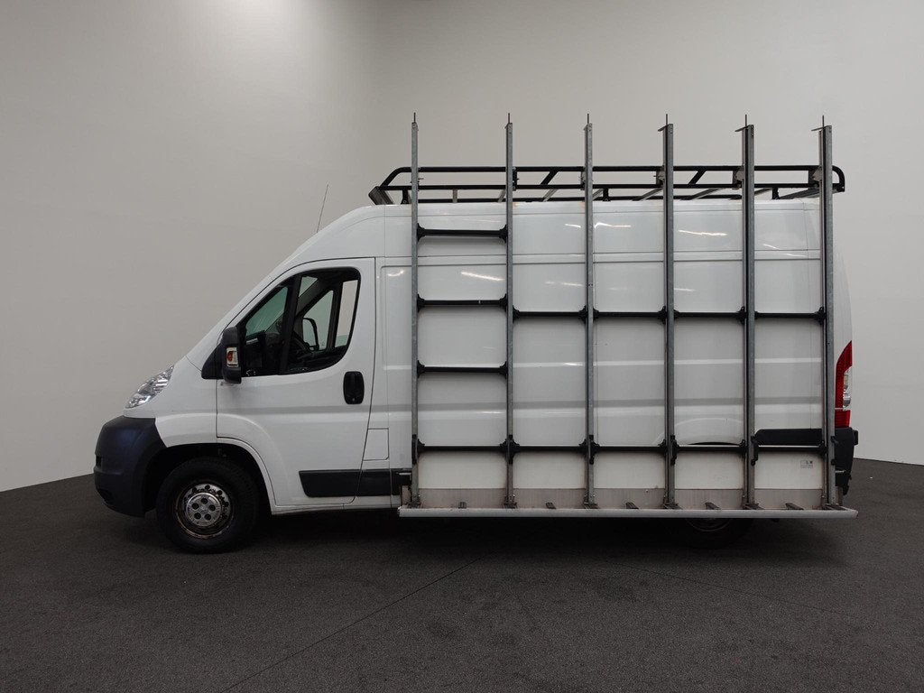 Peugeot Boxer 335 2.2 HDI L2H2 HANDEL / EXPORT Airco Camera, Auto's, Bestelauto's, Euro 5, Stof, Gebruikt, 4 cilinders