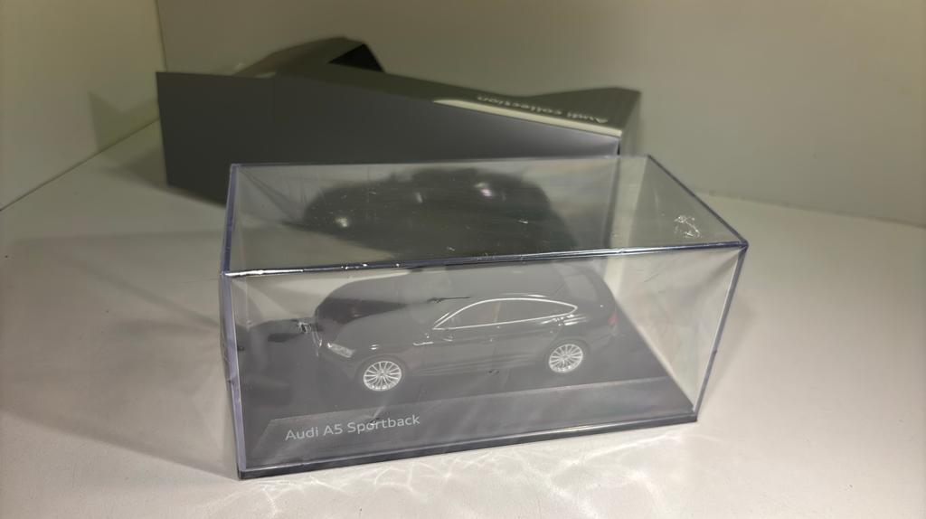 Audi a5 Sportback black spark 1.43, Overige merken, Auto, Ophalen of Verzenden, A
