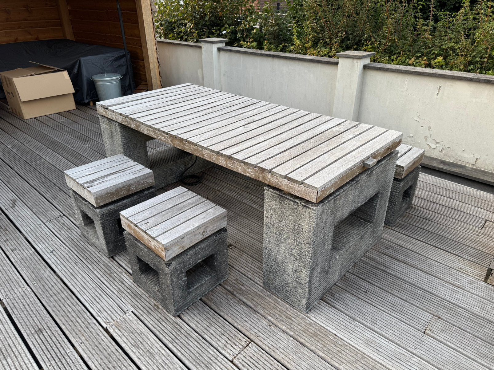 Tuinset, natuursteen met tropisch hardhout, uniek!, Ophalen, Gebruikt, Hardhout, 6 zitplaatsen