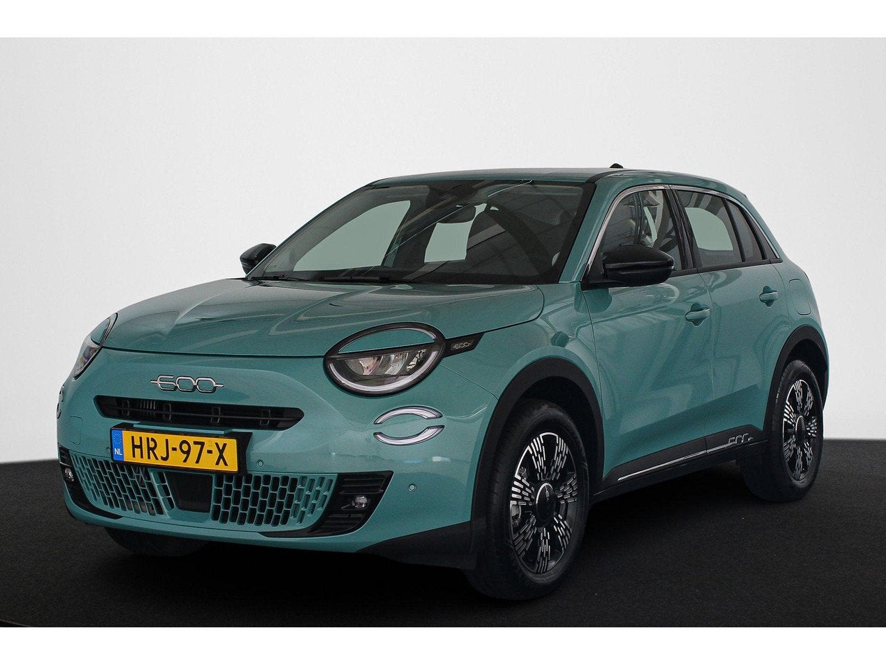 Fiat 600 1.2 Hybrid Urban Stoelverwarming Keyless Camera App, Auto's, Gebruikt, 1199 cc, Bedrijf, 3 cilinders