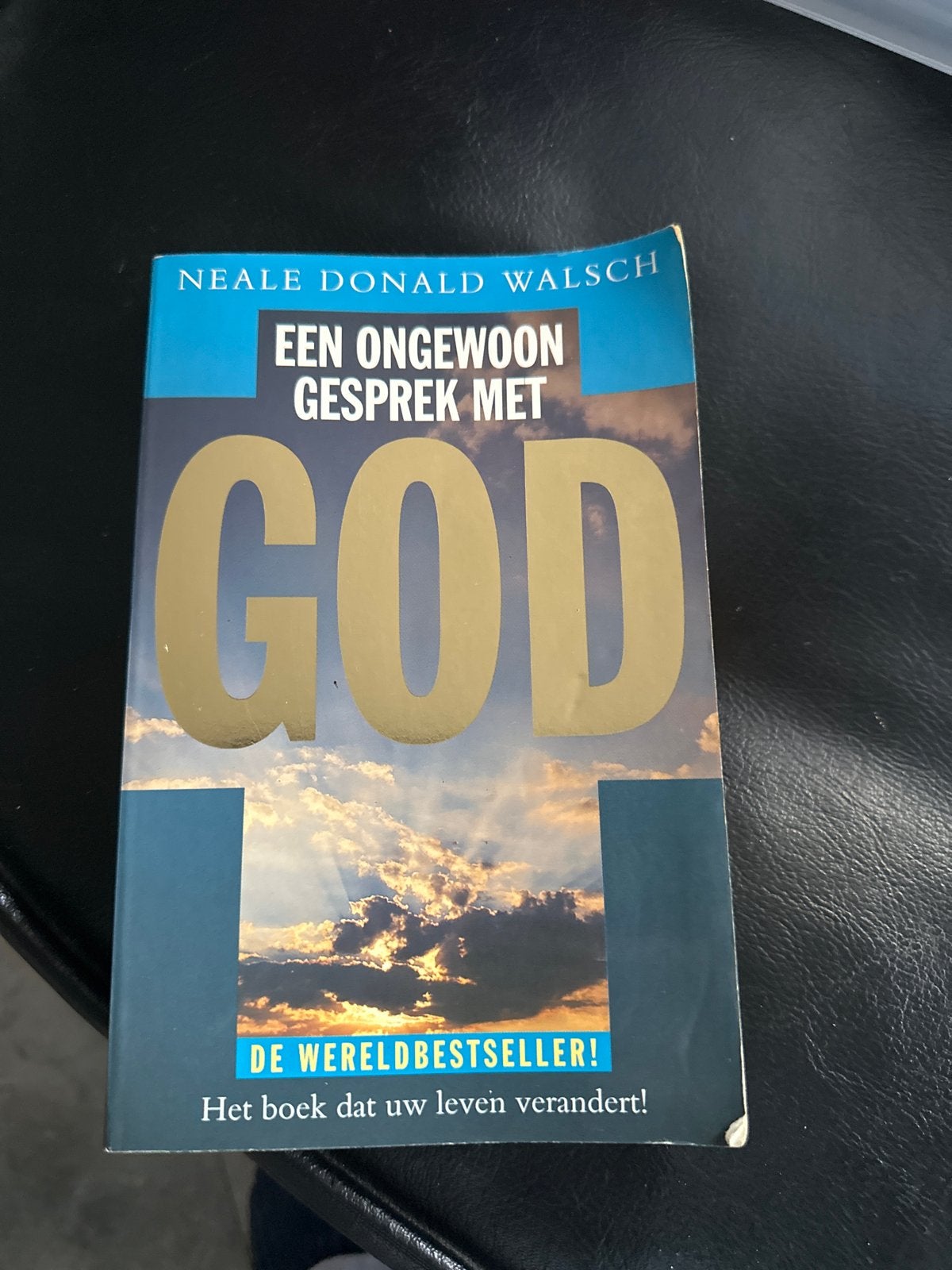 Een Ongewoon Gesprek Met God - Neale Donald Walsch, Ophalen of Verzenden, Gelezen, Spiritualiteit algemeen, Verhaal of Roman