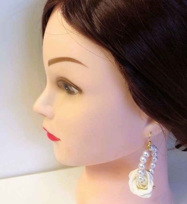 Oorbellen hanger bloem - handmade - victorian vintage parels, Overige materialen, Hangers, Verzenden, Wit