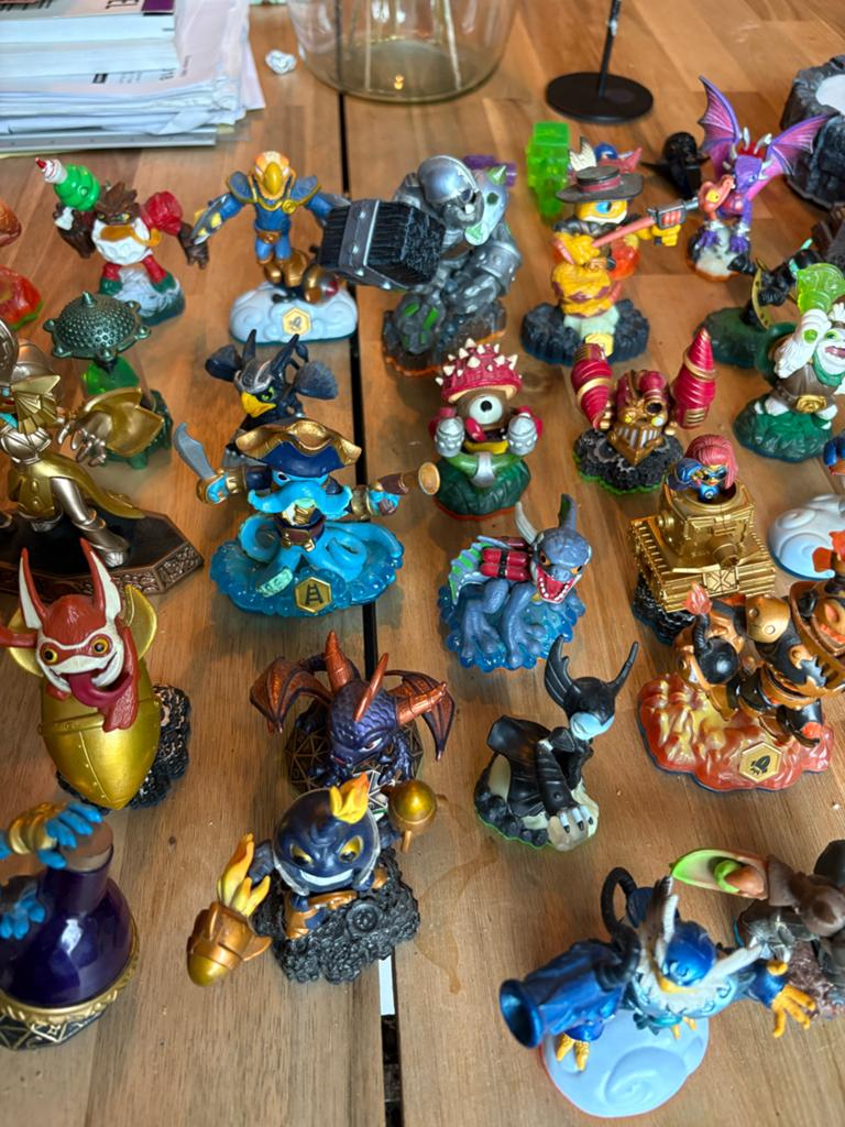 Grote collectie Skylanders figuren, spellen en portal, Ophalen of Verzenden, Zo goed als nieuw