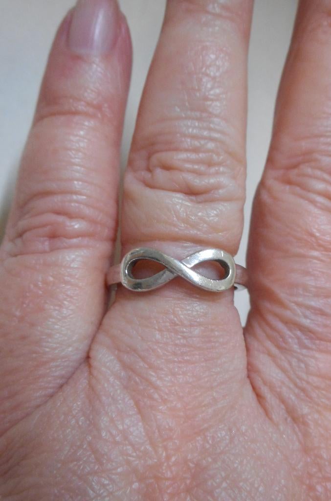 Zilveren Zinzi ring Infinity maat 17.25 nr.1375, Sieraden, Tassen en Uiterlijk, Ringen, Verzenden, Zo goed als nieuw, 17 tot 18