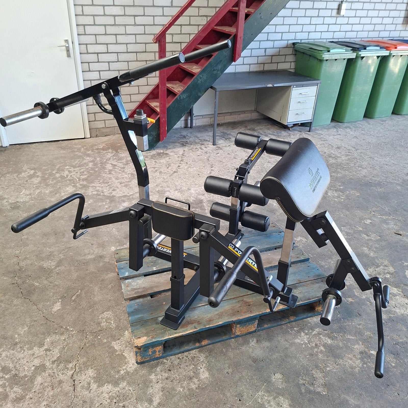 Powertec Accessoires  Legs, Dip , Pec Fly, Bicep, Opberg Rek, Ophalen