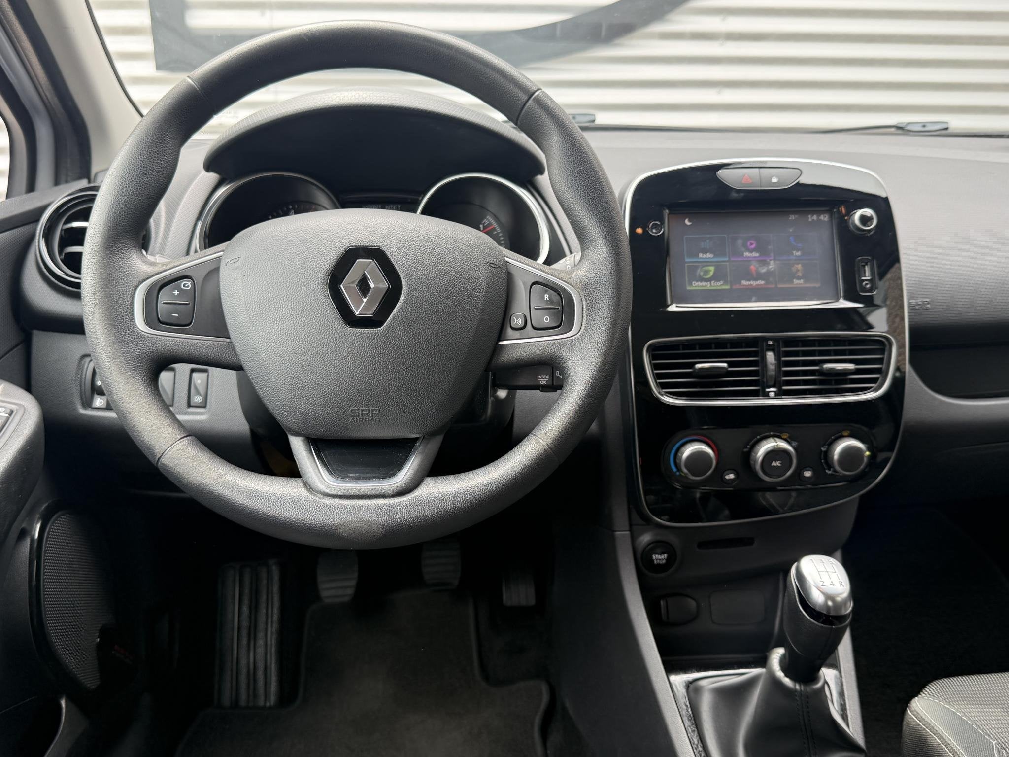 Renault Clio Estate 1.5 dCi Ecoleader Zen 2e Eigenaar|Navi|C, Auto's, Voorwielaandrijving, Stof, Euro 6, 4 cilinders