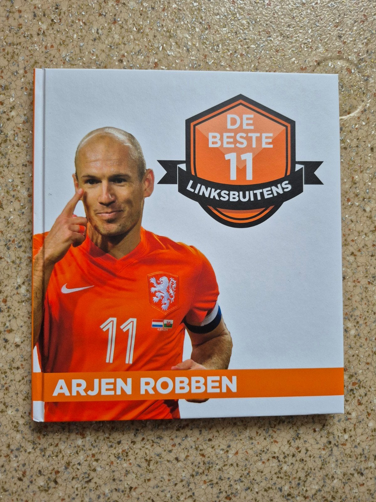 De Beste 11 LinksBuitens - Arjen Robben, Ophalen of Verzenden, Zo goed als nieuw, Onbekend, Balsport