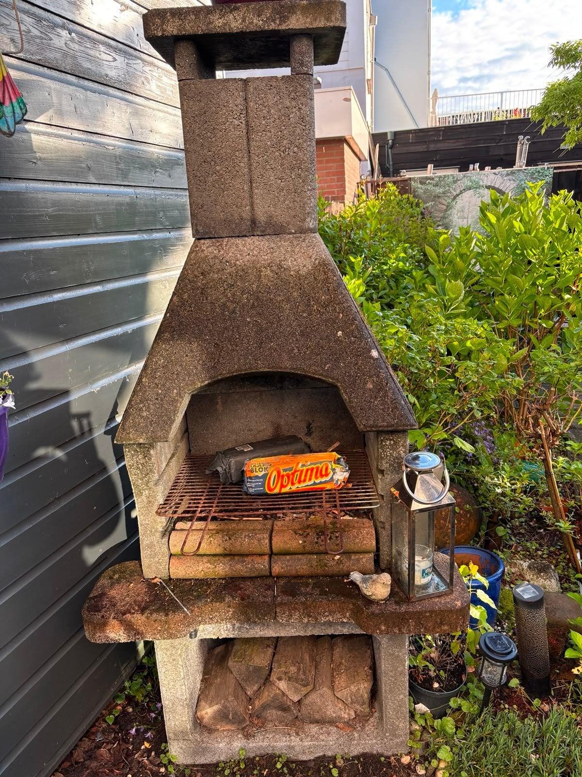 Betonnen stenen buitenhaard / BBQ - Perfect voor de tuin!, Tuin en Terras, Ophalen, Gebruikt