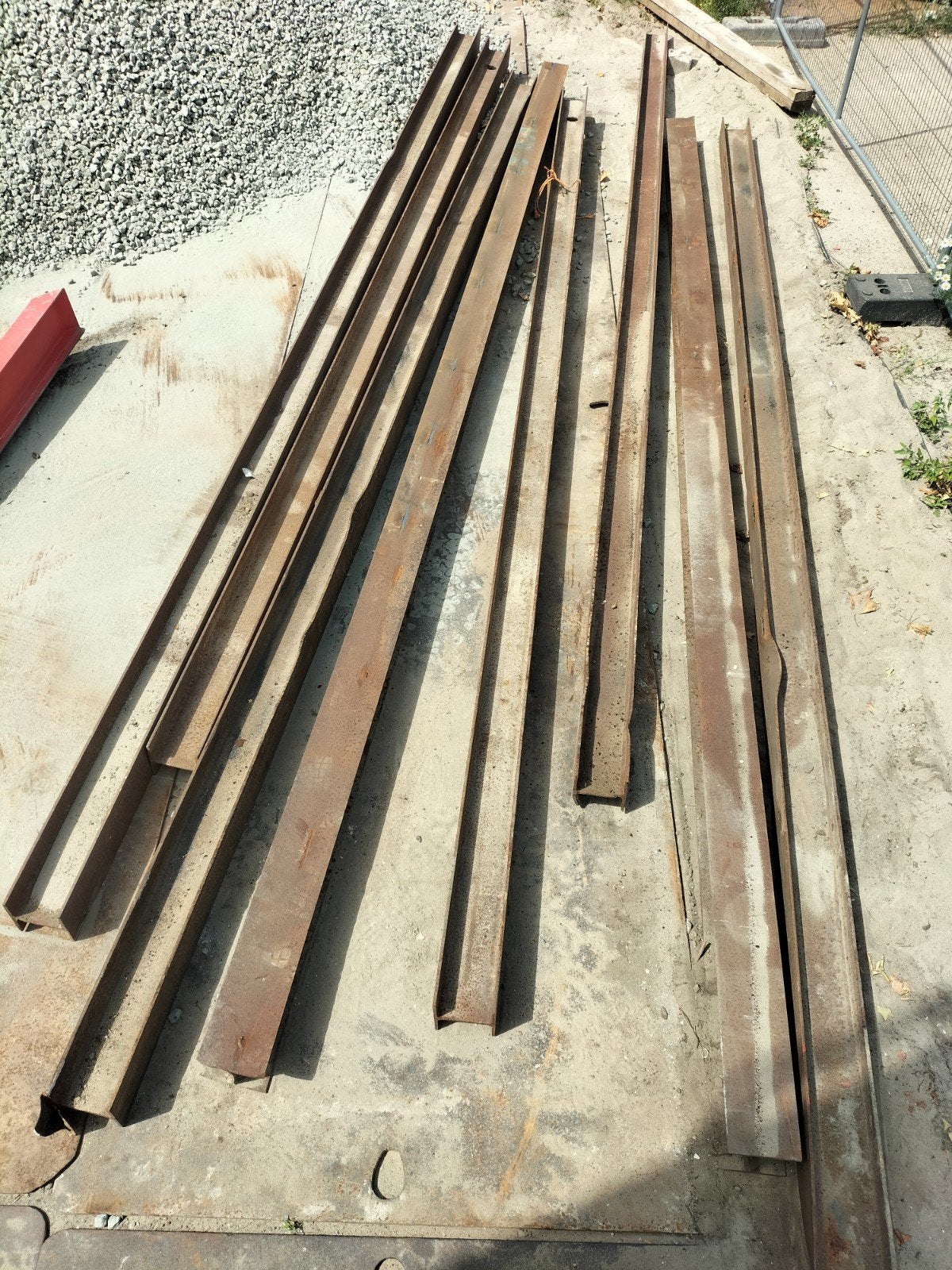 8 gebruikte H-balken, lengte 5-6 meter, Ophalen, Gebruikt