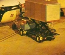 Amsterdam Luchthaven Schiphol met DAF truck, Ophalen of Verzenden, 1980 tot heden, Gelopen, Noord-Holland
