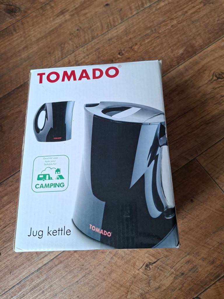 Nieuw in doos  waterkoker 5 euro, Minder dan 1 liter, Ophalen, Nieuw