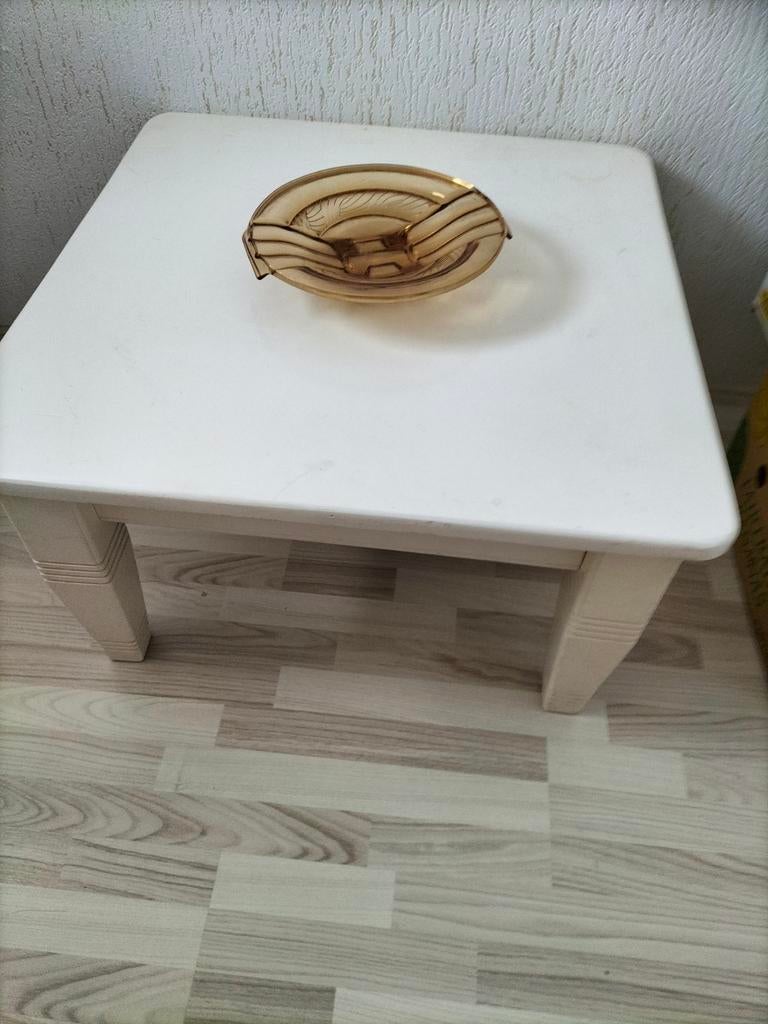 Vierkante Salontafel , Grenenhout.., Gebruikt, 50 tot 75 cm, Vierkant, Ophalen of Verzenden