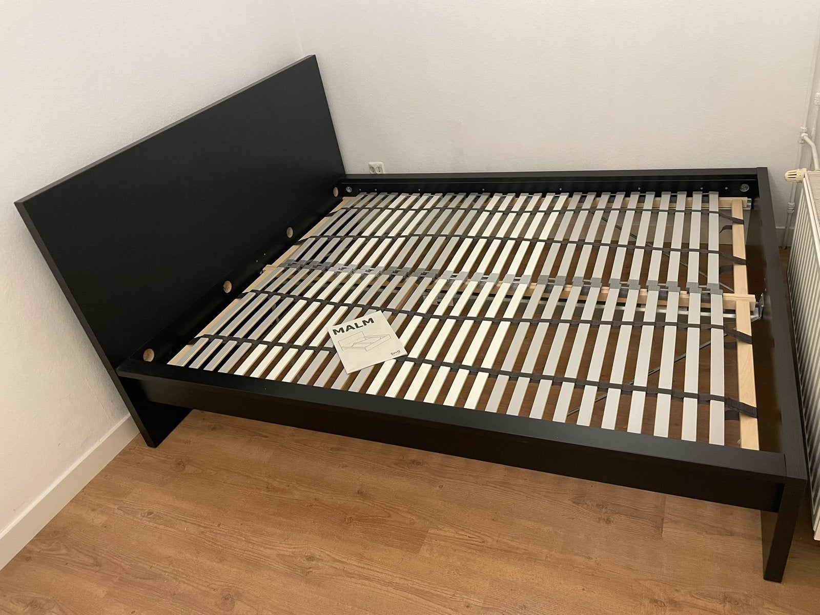 Mooi Malm 2 persoons bed van Ikea, Ophalen, Bruin, Tweepersoons, Zo goed als nieuw