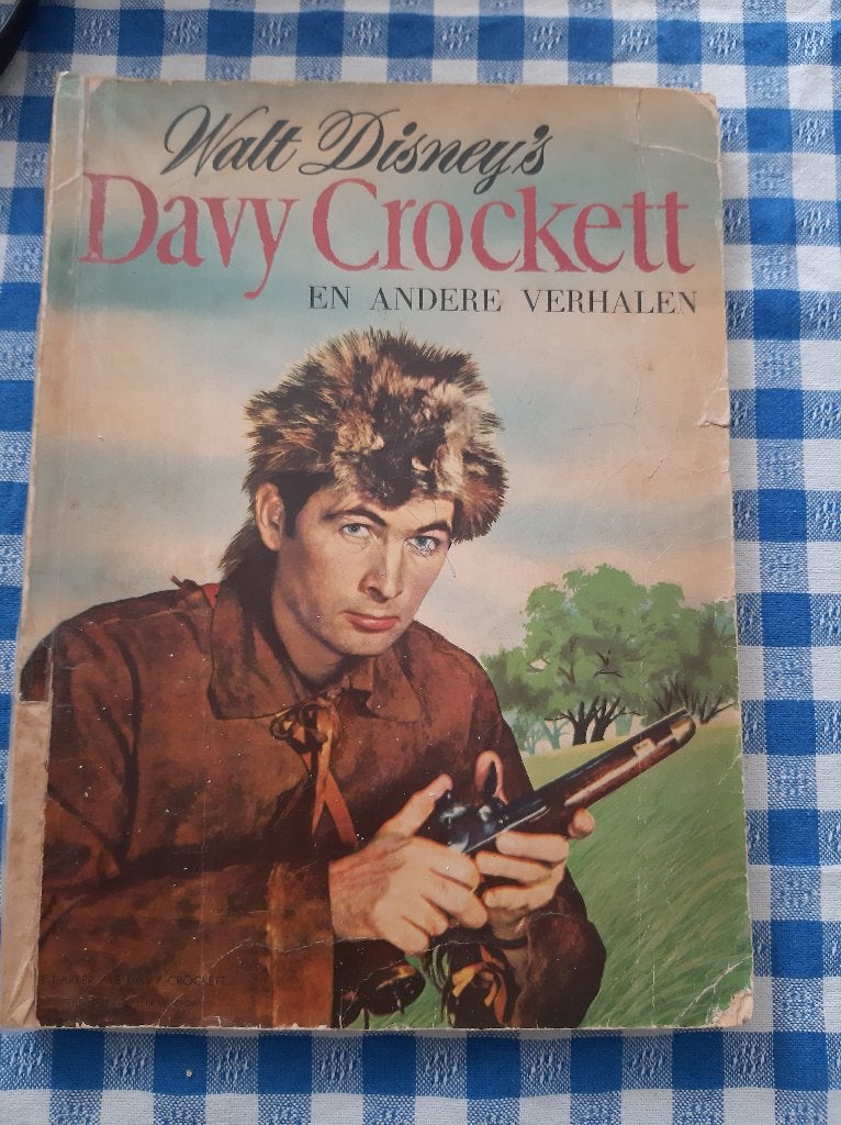 Walt Disney Davy Crocket en andere verhalen, Meerdere stripboeken, Ophalen of Verzenden, Gelezen