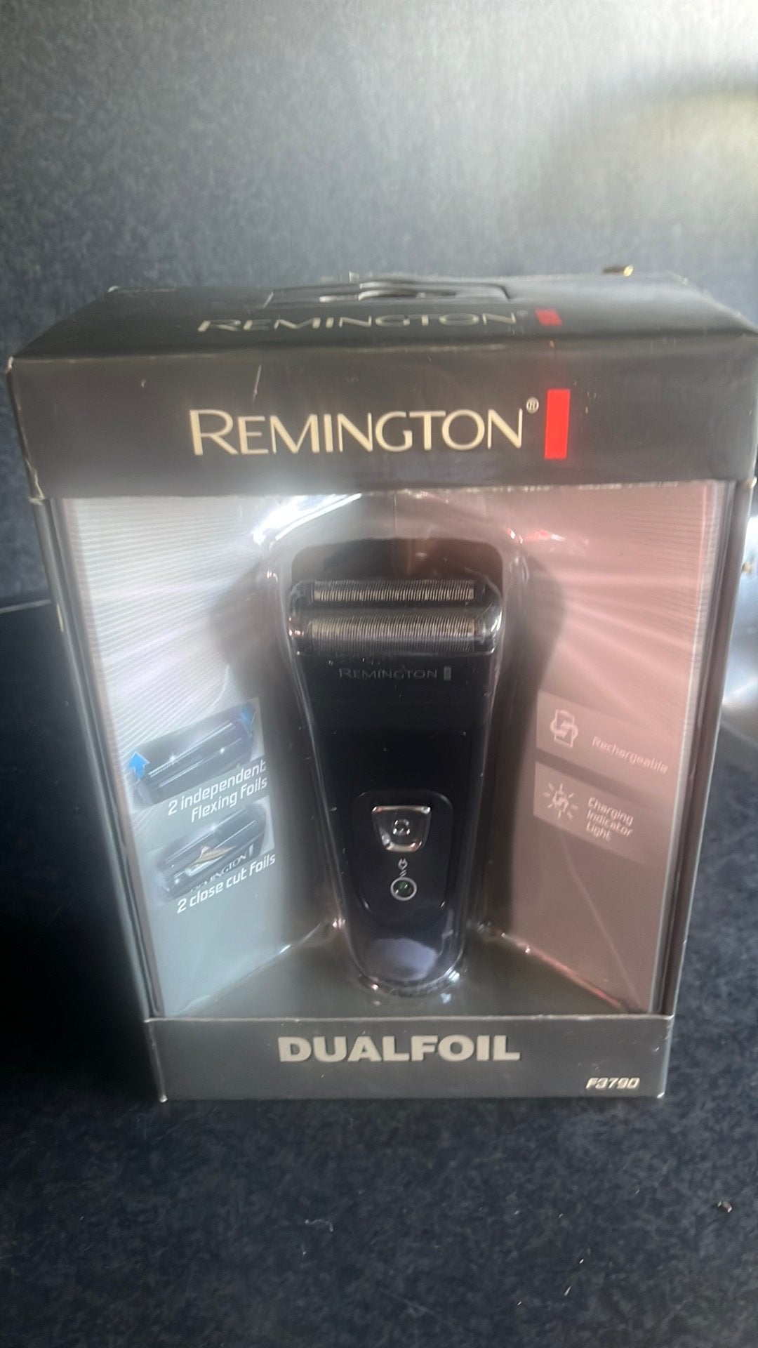 Nieuw scheerapparaat . Remington ., prijs 15.00 euro, Ophalen of Verzenden, Nieuw, Zwart