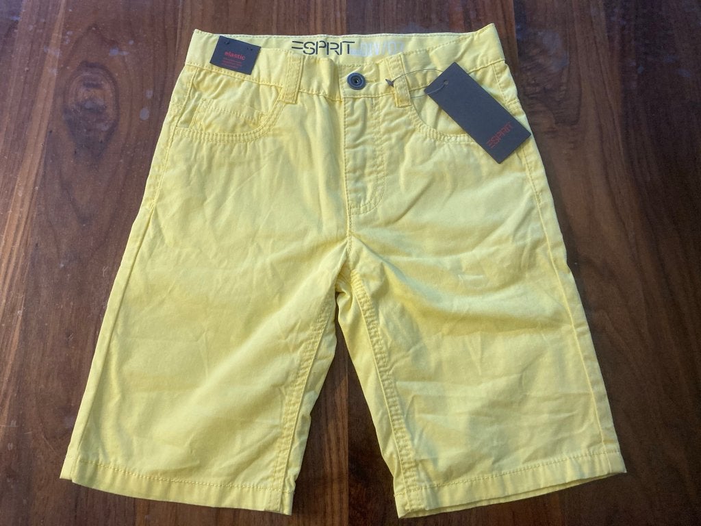 Esprit maat 122 gele korte broek 6-7 jaar nieuw met kaartje!, Broek, Nieuw, Ophalen of Verzenden, Esprit