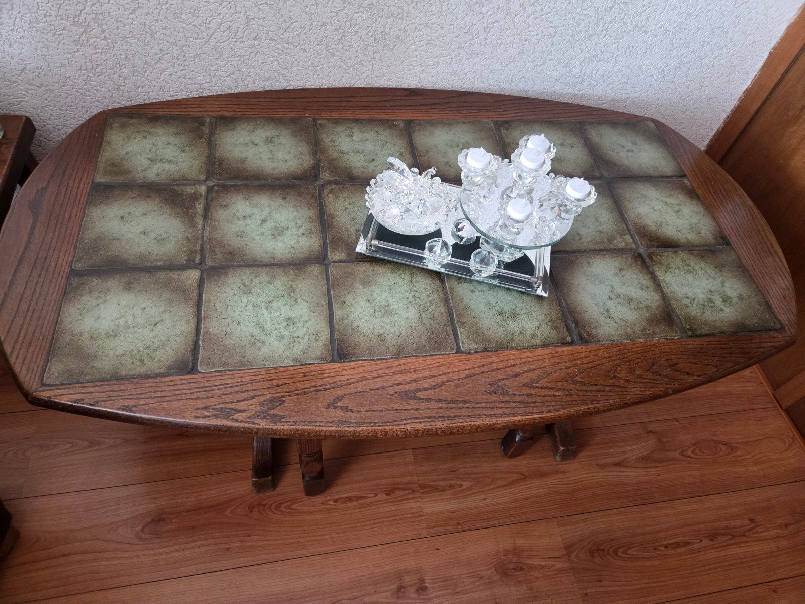 Massief eiken salontafel met tegels, Ophalen, Gebruikt, 100 tot 150 cm, Klassiek