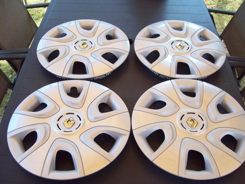 Renault Captur wieldeksels wieldoppen 16 inch BJ 2016/17/18, Gebruikt, Ophalen of Verzenden, Bumper, Renault
