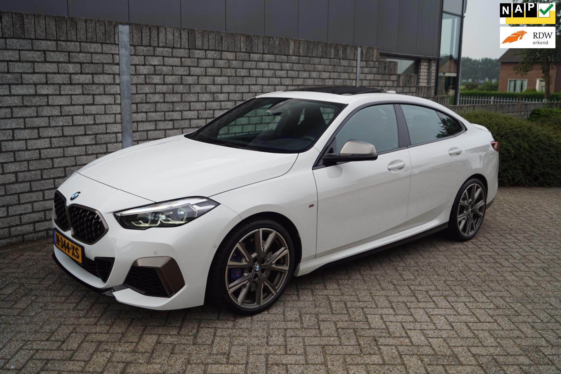 BMW 2-serie Gran Coupé M235i xDrive High Executive Edition, Auto's, Automaat, Gebruikt, 4 cilinders, Alcantara