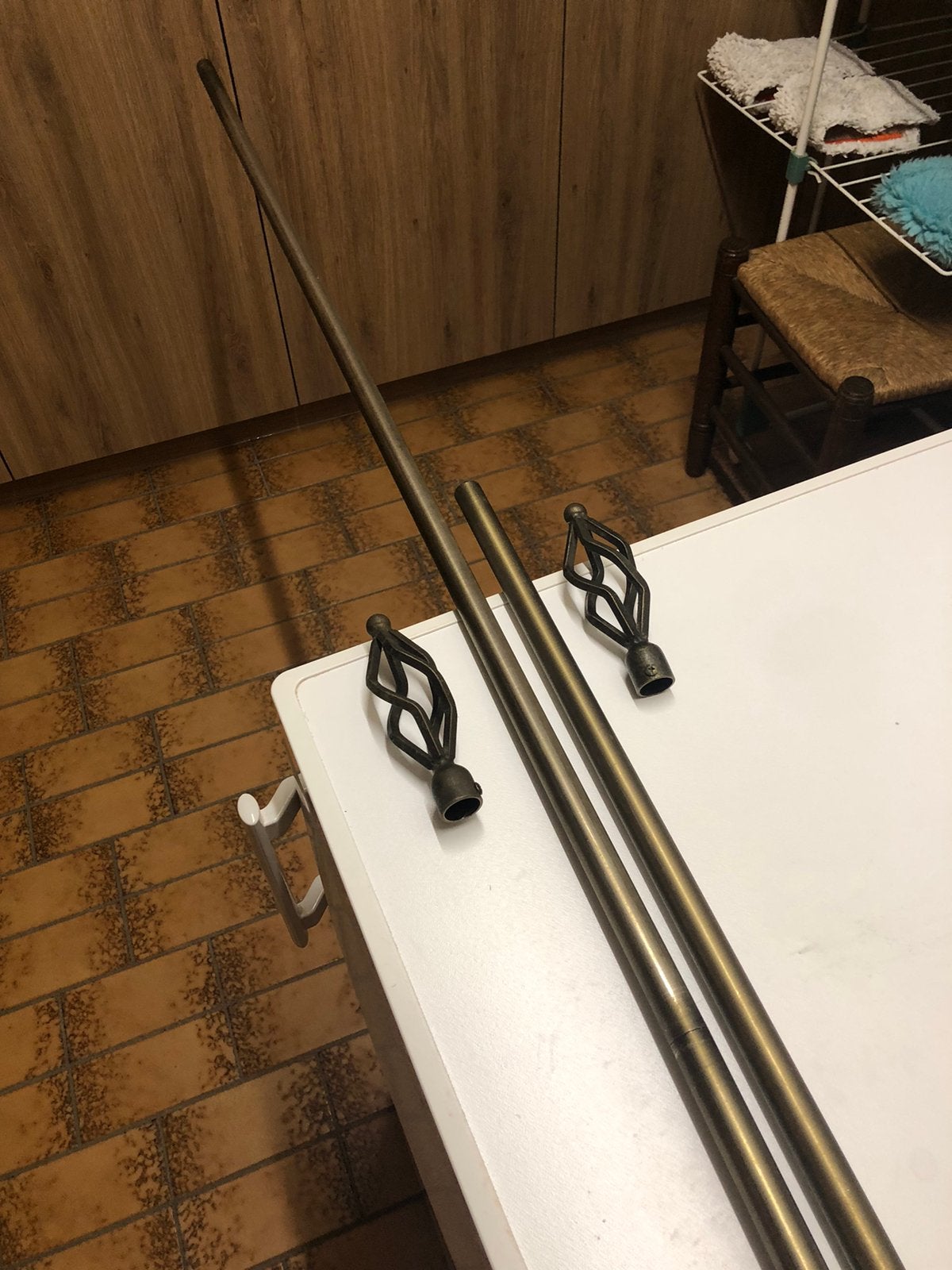 2 messing gordijnstangen met toebehoren, Ophalen, Zo goed als nieuw, Minder dan 100 cm