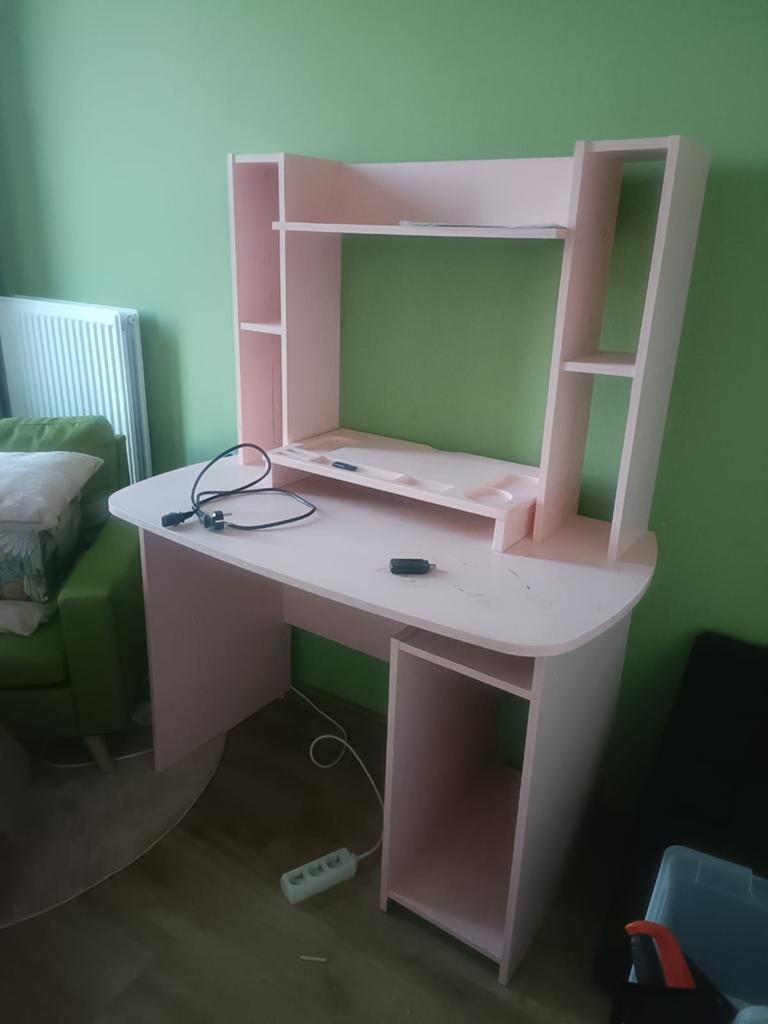 Roze kinderbureau met monitorstandaard, Ophalen, Gebruikt, Roze, Overige merken